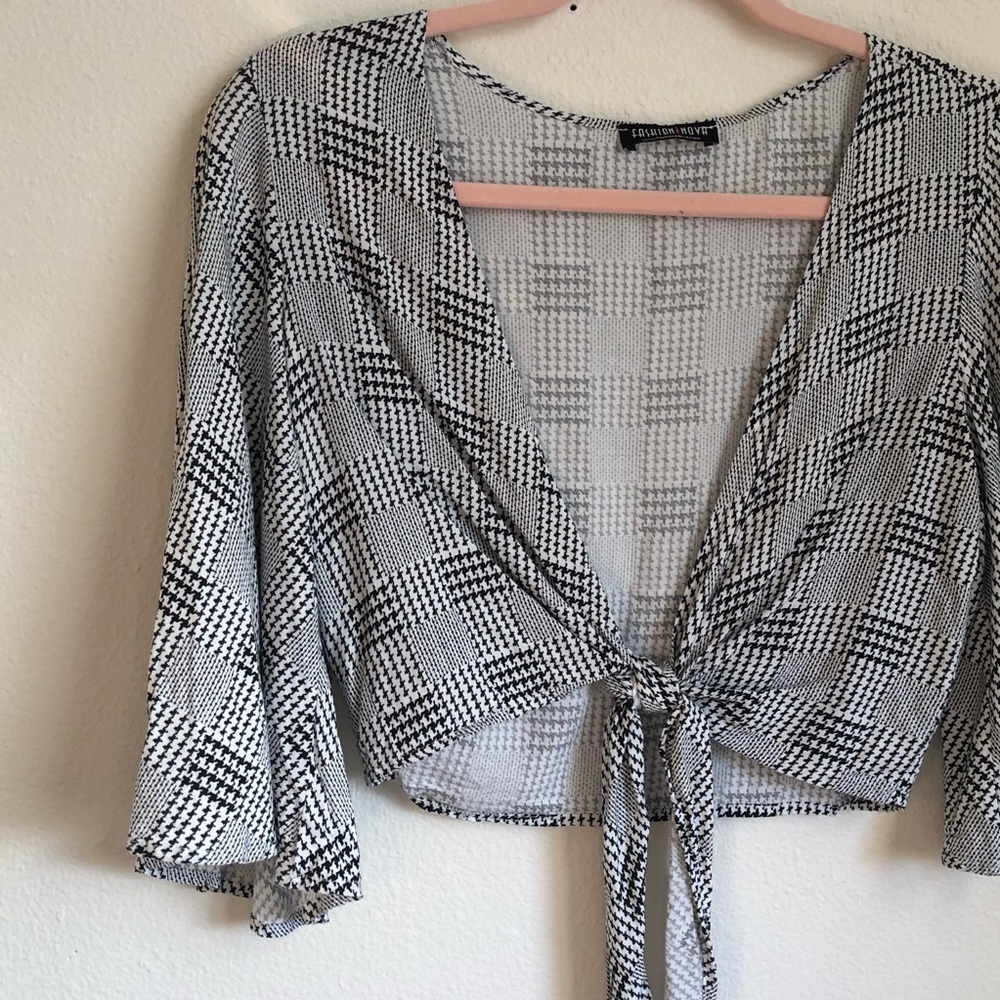 Fashion Nova- Tie Front Long Sleeve Top